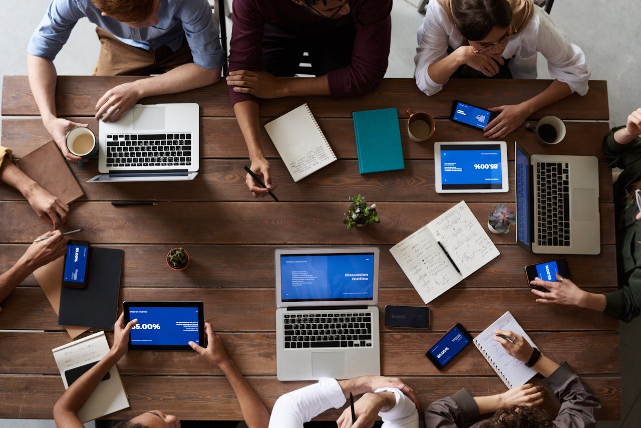 Dominant, influent, consciencieux… Quels sont les profils en réunion et comment les manager ?