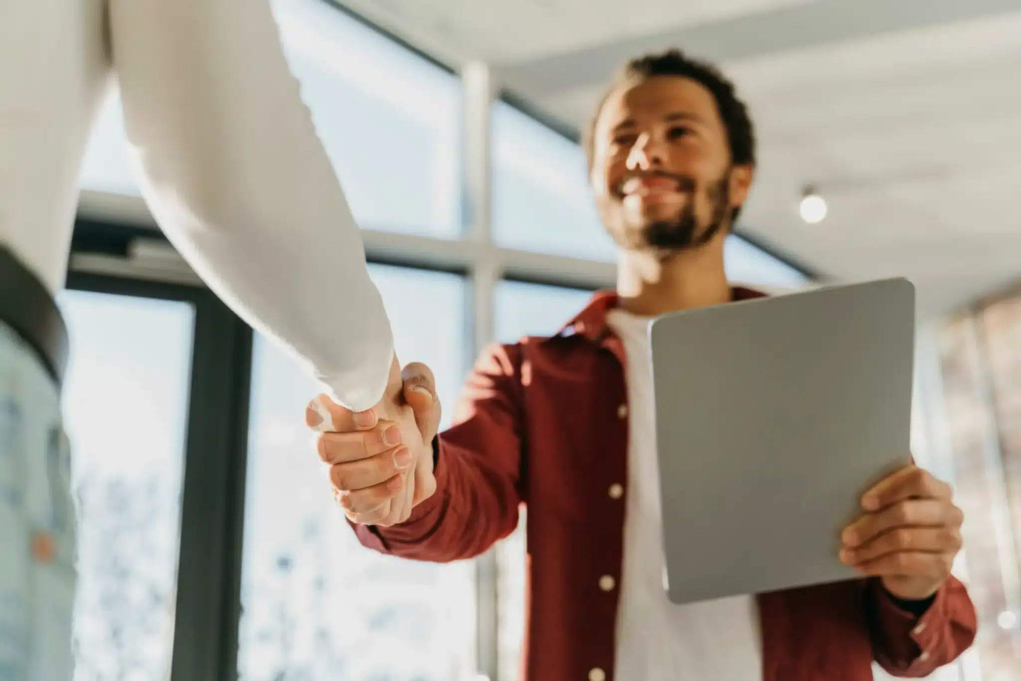 Comment capter l&rsquo;attention des talents dans un marché saturé ?